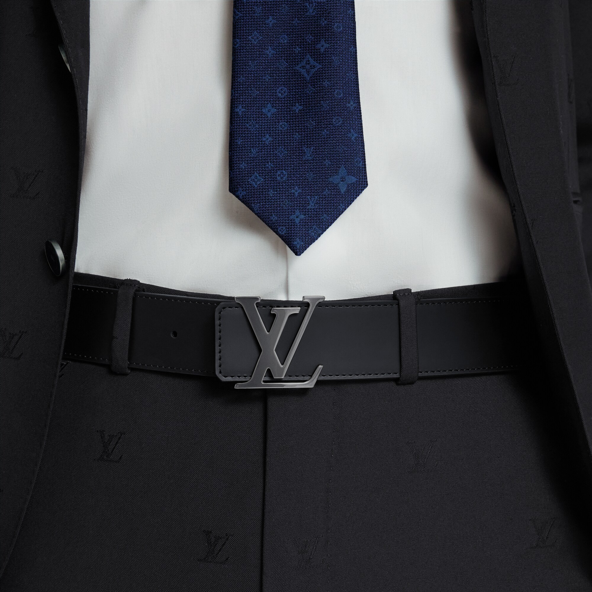 LOUIS VUITTON 黒 レザー ベルト M9043V Amazon.co.jp: Louis Vuitton ルイヴィトン ベルト M9043V サン